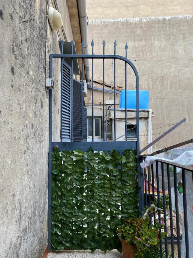 Cucchiara Apartment Catânia Exterior foto